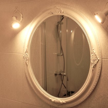 Vannas istaba/Spogulis